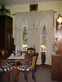 breakfast room